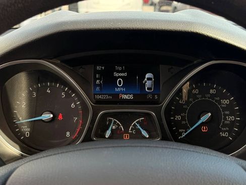 Used 2017 Ford Focus SE FWD image 24