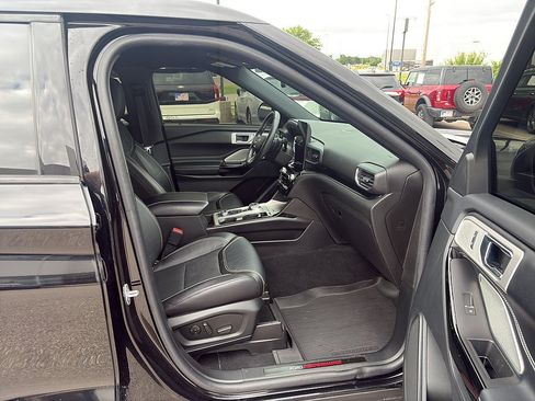 Used 2022 Ford Explorer ST w/ Equipment Group 401A AWD/4WD image 13