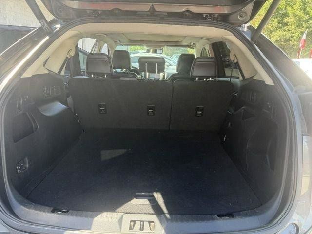 Used 2020 Ford Edge SEL w/ Convenience Package FWD image 12