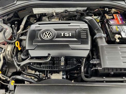 Used 2019 Volkswagen Jetta GLI FWD image 24