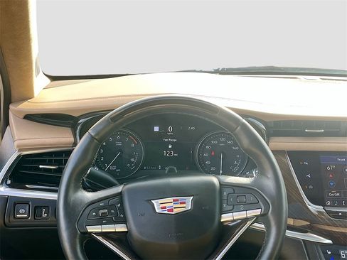 Used 2024 Cadillac XT6 Premium Luxury w/ Platinum Package image 24
