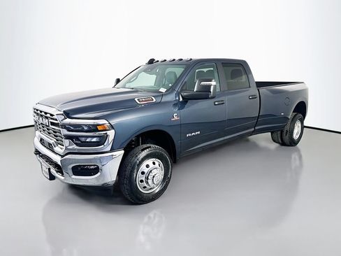 New 2026 RAM 3500 Big Horn AWD/4WD image 3