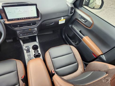 New 2025 Ford Bronco Sport Outer Banks AWD/4WD image 12