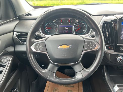 Used 2020 Chevrolet Traverse LT w/ LPO, Blackout Package FWD image 29
