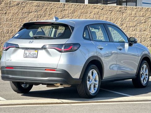 Certified 2024 Honda HR-V LX image 4