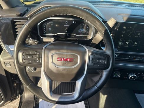 Used 2023 GMC Sierra 1500 Elevation image 12