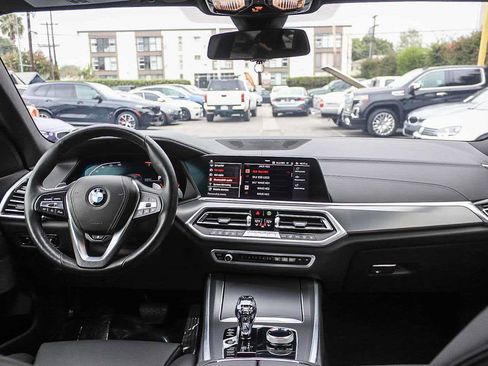 Used 2022 BMW X5 sDrive40i w/ Premium Package RWD image 12