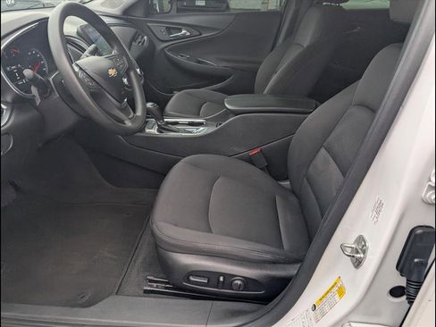 Used 2020 Chevrolet Malibu LT image 10