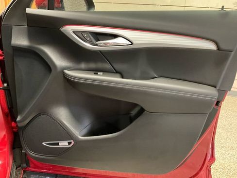 New 2025 Buick Envision Avenir image 21