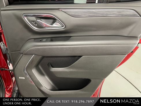 Used 2021 GMC Yukon SLT w/ SLT Premium Package image 46