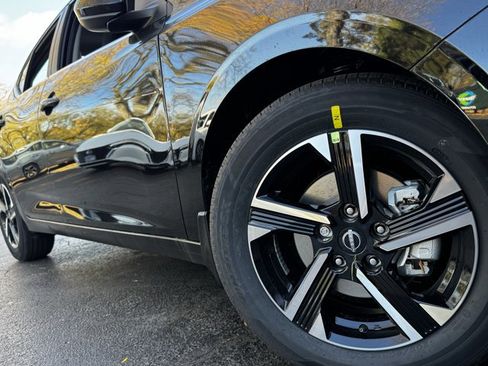 New 2025 Nissan Sentra SV image 7