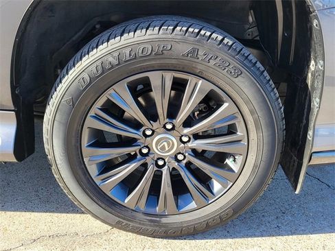 Used 2023 Lexus GX 460 Luxury image 33