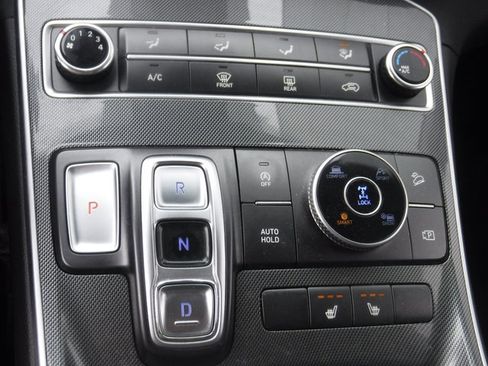 Used 2022 Hyundai Santa Fe SEL image 16