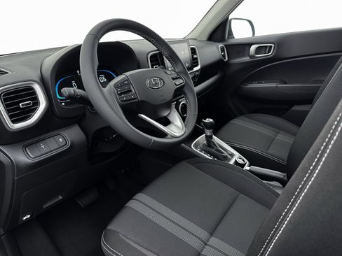 New 2026 Hyundai Venue SEL FWD image 33