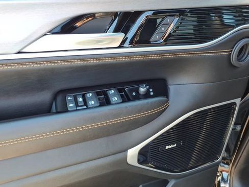New 2026 Jeep Grand Wagoneer 4WD image 4