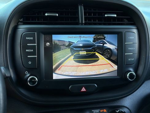 Used 2023 Kia Soul LX w/ Option Group 015 image 6