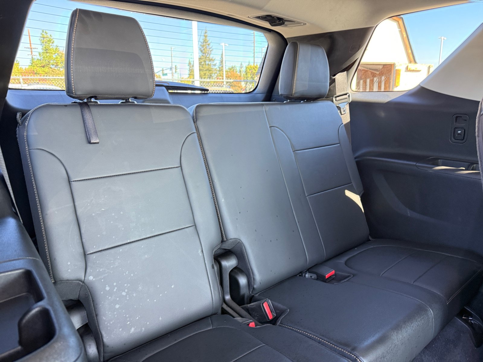Used 2020 Chevrolet Traverse Premier w/ Redline Edition AWD/4WD image 21