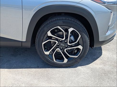 New 2026 Chevrolet Trax RS w/ Driver Confidence Package FWD image 12