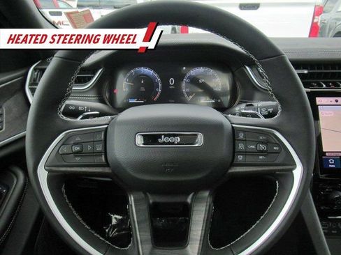 New 2025 Jeep Grand Cherokee Limited w/ Luxury Tech Group II image 15