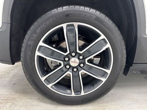 Used 2023 GMC Acadia SLT w/ Preferred Package FWD image 35