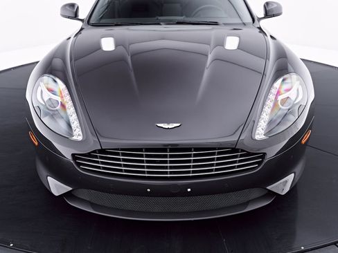 Used 2014 Aston Martin DB9 Coupe RWD image 23