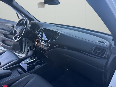 Used 2019 Honda Passport Touring image 22