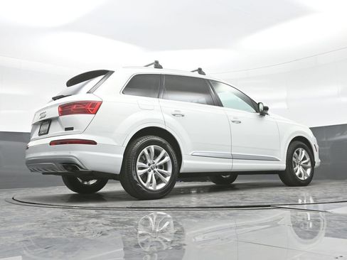 Used 2019 Audi Q7 3.0T Premium Plus w/ Premium Plus Package AWD/4WD image 30