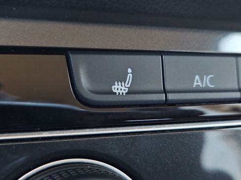 Used 2024 Volkswagen Tiguan Wolfsburg Edition image 26