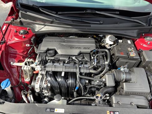 Used 2024 Hyundai Elantra SEL FWD image 16