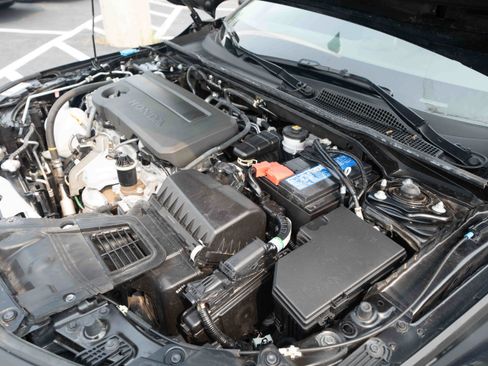 Certified 2025 Honda Civic Sport image 32