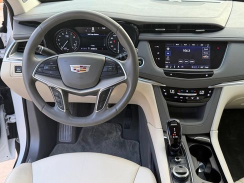 Used 2023 Cadillac XT5 Premium Luxury w/ Technology Package FWD image 21