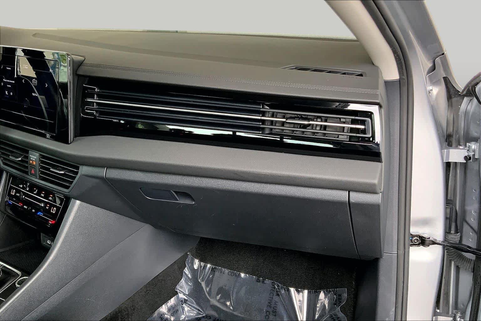 Used 2025 Volkswagen Jetta S FWD image 17