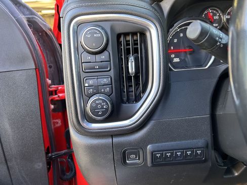 Used 2023 Chevrolet Silverado 2500 LT w/ Convenience Package image 4