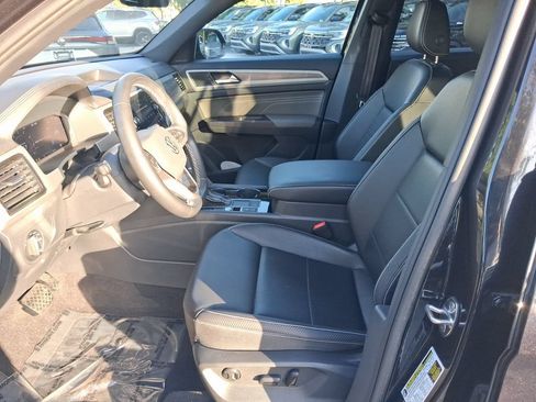 Certified 2023 Volkswagen Atlas Cross Sport SE w/ Black Wheel Package FWD image 14