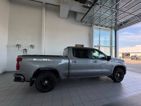 Certified 2023 Chevrolet Silverado 1500 RST w/ Z71 Off-Road Package AWD/4WD image 32