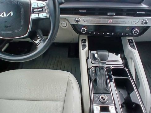 Used 2024 Kia Telluride S AWD/4WD image 19