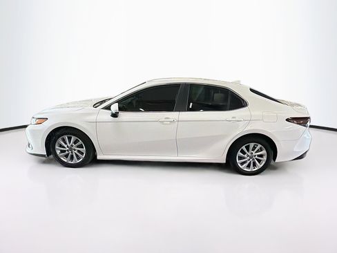 Used 2021 Toyota Camry LE FWD image 4