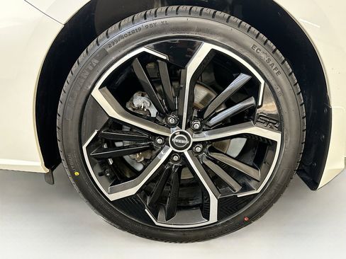 Used 2024 Nissan Altima 2.5 SR AWD/4WD image 34