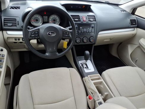 Used 2013 Subaru Impreza 2.0i Premium w/ All-Weather Pkg image 9