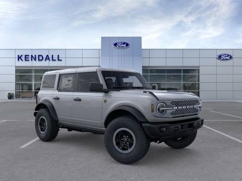 New 2026 Ford Bronco Badlands AWD/4WD image 7
