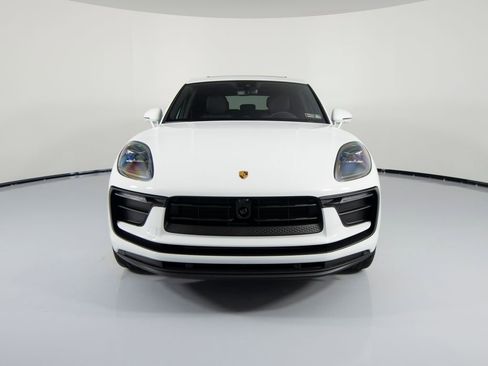 New 2026 Porsche Macan AWD/4WD image 12