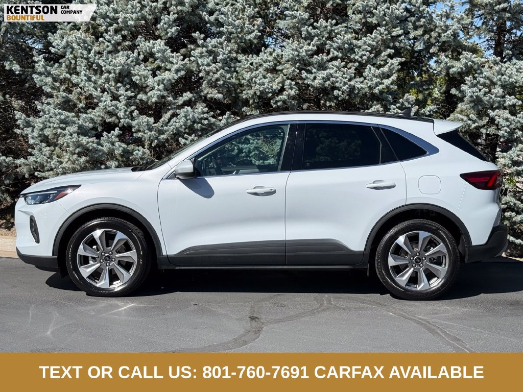 Used 2025 Ford Escape Platinum AWD/4WD image 3