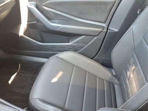 Certified 2024 Volkswagen Jetta SE FWD image 15
