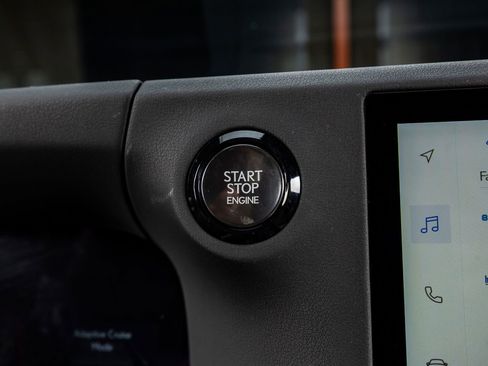 Used 2025 Lexus GX 550 image 23