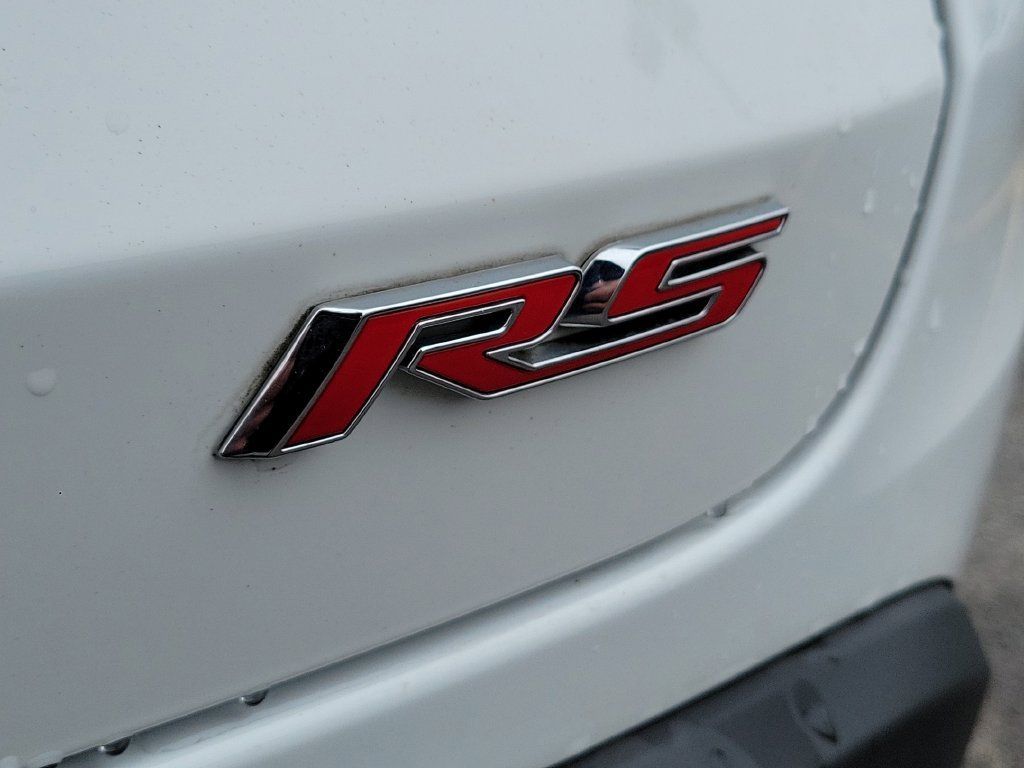 Used 2025 Chevrolet Trax RS w/ Driver Confidence Package FWD image 11