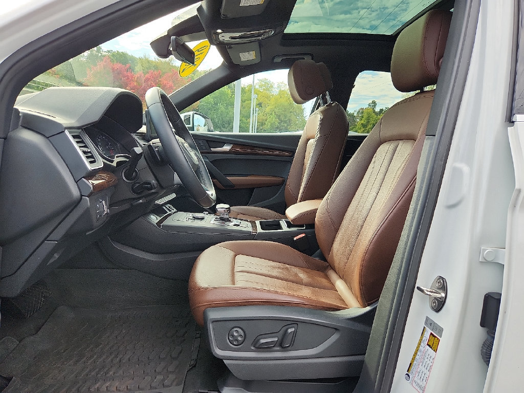 Used 2019 Audi Q5 2.0T Premium Plus w/ Convenience Package AWD/4WD image 19
