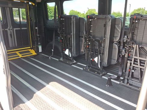 Used 2024 RAM ProMaster 2500 w/ Convenience Group FWD image 23