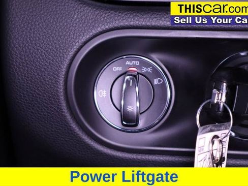 Used 2022 Porsche Macan AWD/4WD image 20