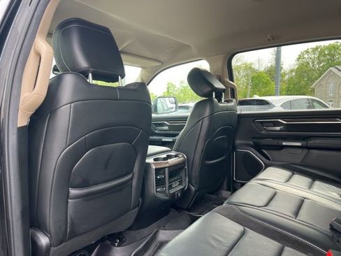 Used 2019 RAM 1500 Laramie AWD/4WD image 21