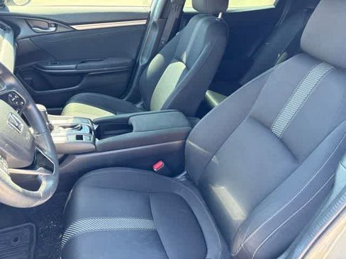 Used 2019 Honda Civic EX image 9
